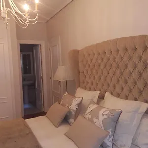 Con Bano Privado En , Bilbao Spain